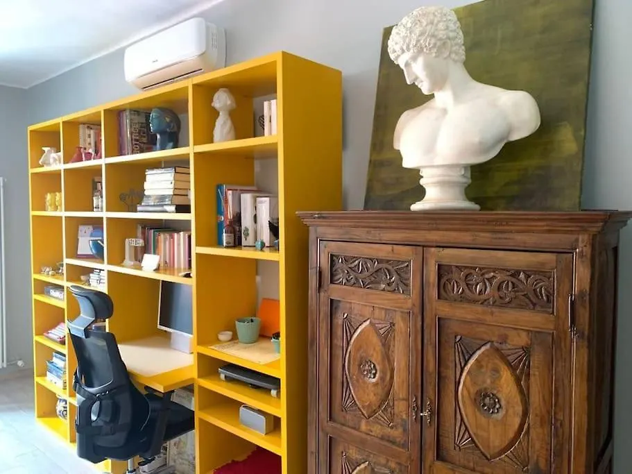 Art&Design Close To Bocconi University Milano