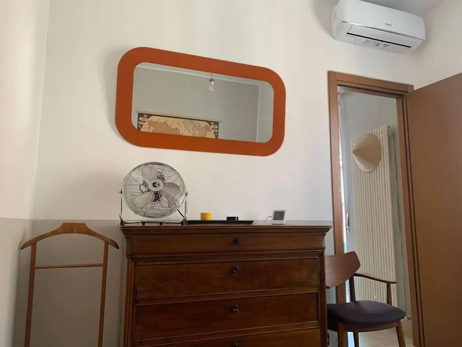 Apartment Art&Design Close To Bocconi University Milan